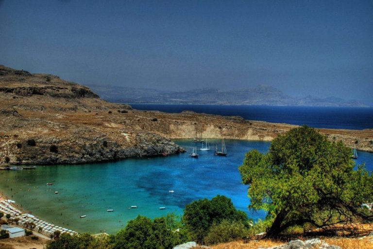 Egeiska öarna, Kykladerna, Rhodos och Kreta