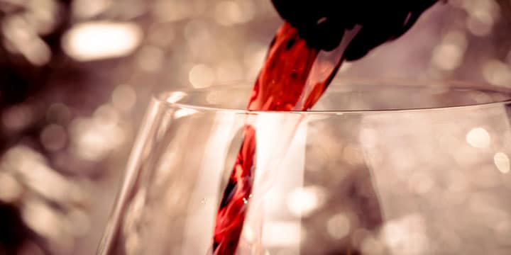Lär dig mer om det anmärkningsvärda röda Shiraz-vinet