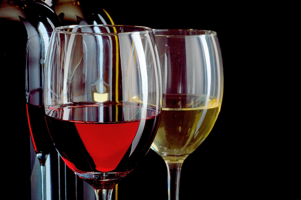 Vinregionen Bordeaux - vinglas med vin